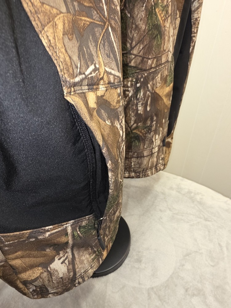 real tree camo jacket size large