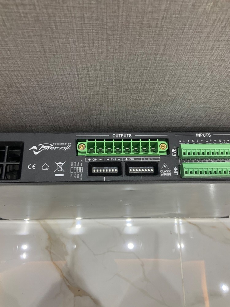 POWERSOFT QUATTROCANALI 2404 DSP+D PROFESSIONAL AUDIO AMPLIFIER