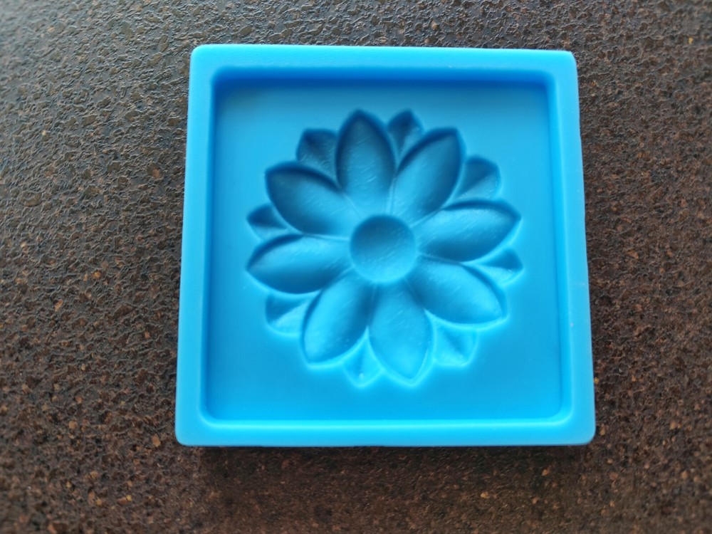 Silicone mold for square tile with 3d flower element | Handmade tiles