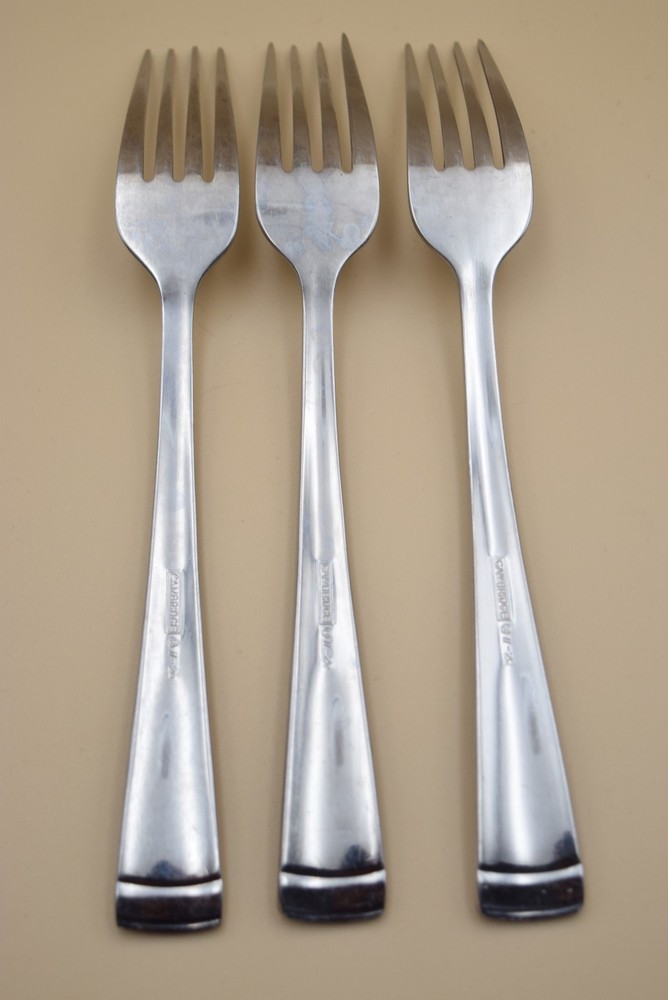 16pc Cambridge Solvay Sand Pebble Flatware Knives Serving Spoon Dinner Fork