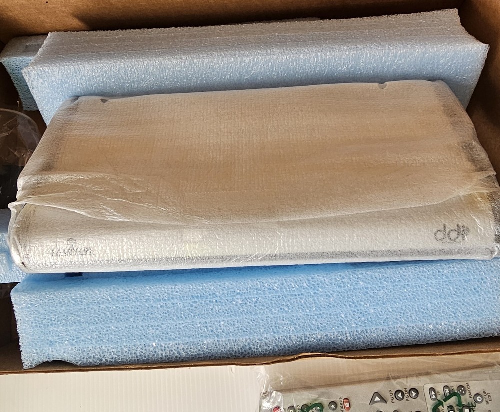 Leviton Structured Media Digital Player with Remote Control NEW