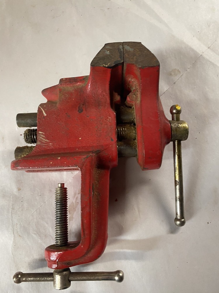 Vintage 2 1/2" Bench Vise