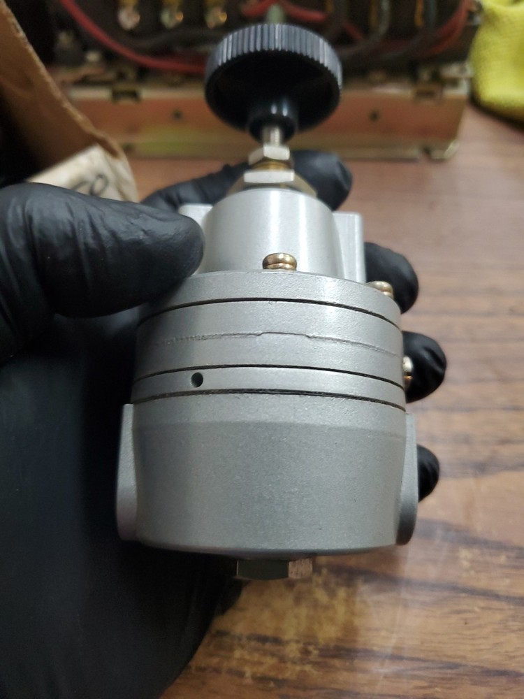 SMC PRECISION REGULATOR IR200 (TA42MS)