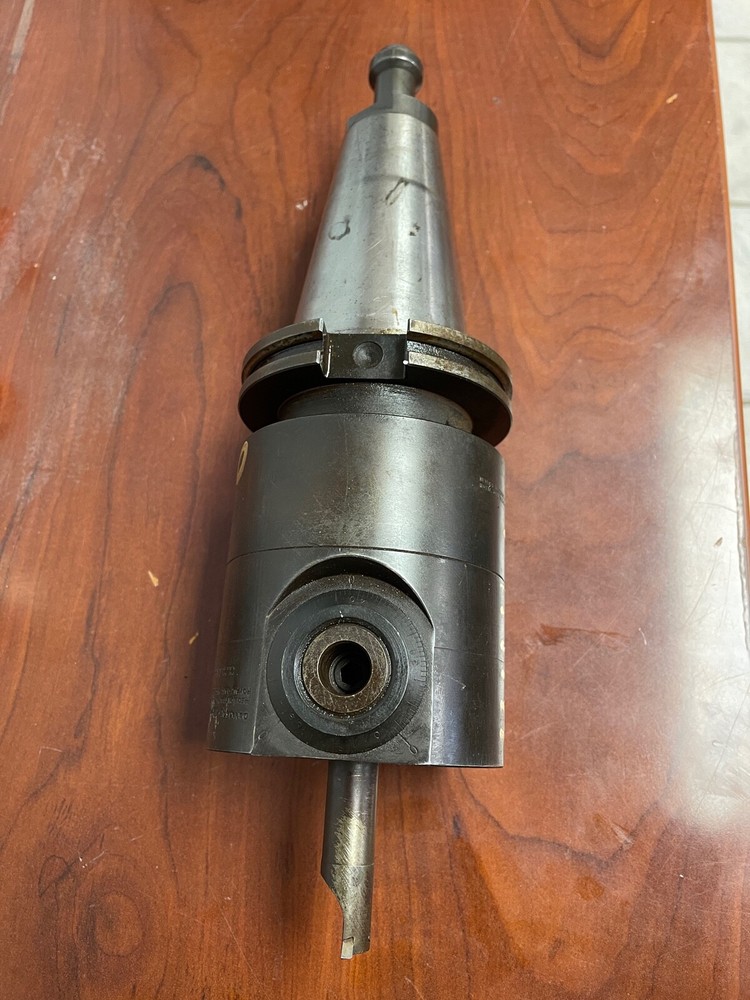 DEVLIEG MICROBORE GAH-10-062 ADJUSTABLE BORING HEAD WITH 5/8" BORING BAR.