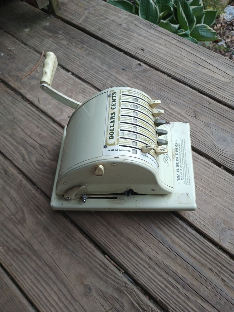 Paymaster X_2000 Check Writer With Key