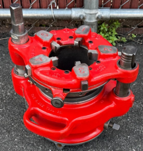 RIDGID 141 PIPE THREADER 2-1/2"-4" 36620 RECEDING GEARED THREADER