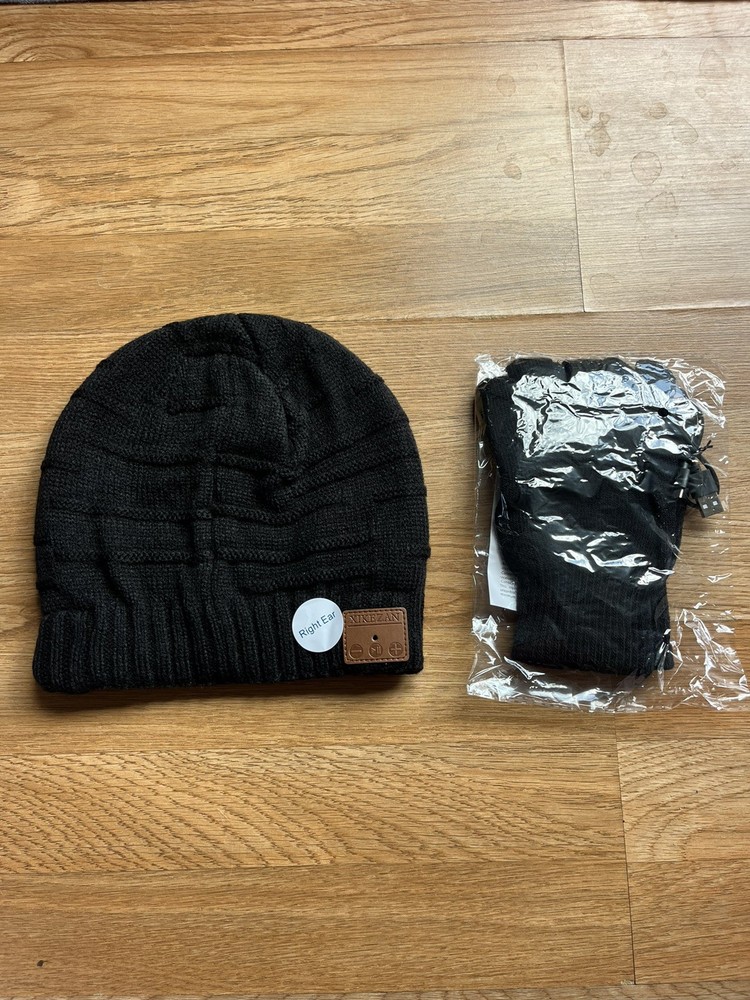 Bluetooth XIKEZAN Wireless Beanie Headset - Black With Matching Gloves Set Knit