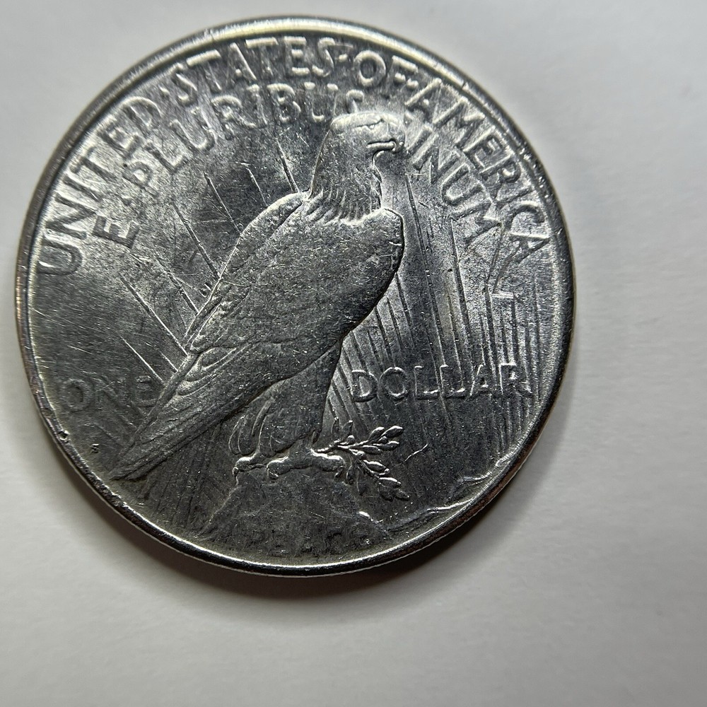 1923-S $1 Peace Dollar UNC - 82070