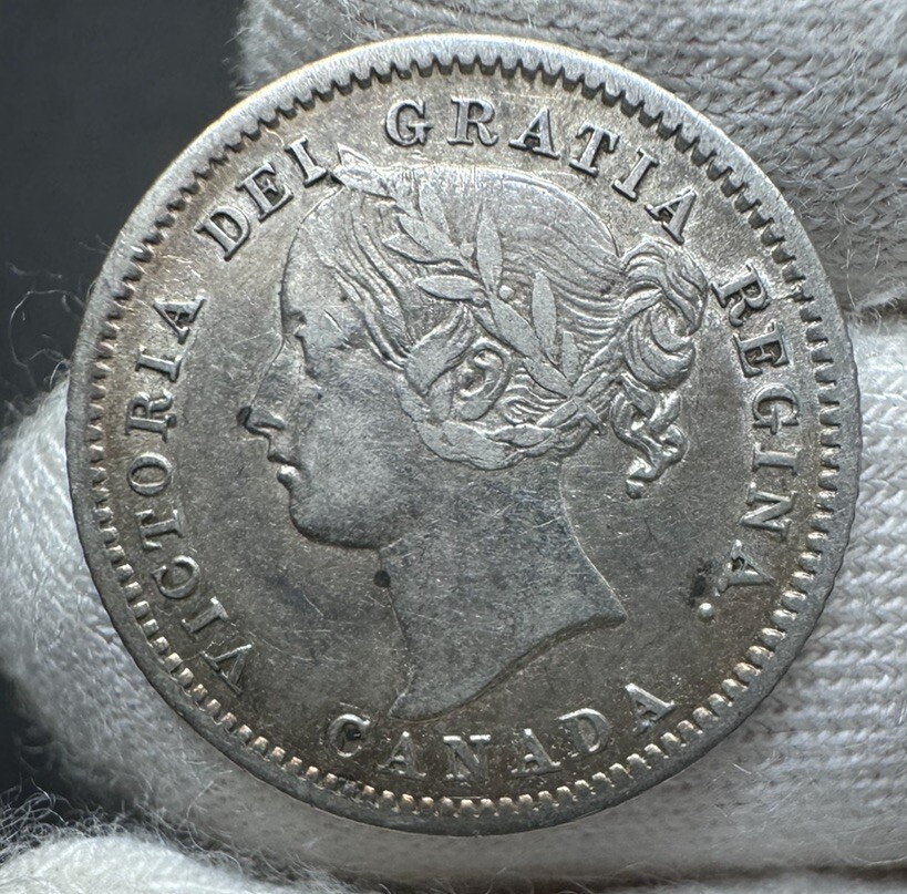 1858 Canada 10 Cent Victoria Silver Coin