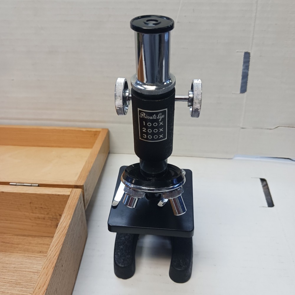 Vintage 1950’s Private Eye Student Microscope