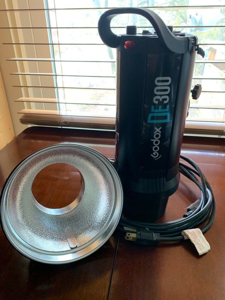 godox de300 studio flash