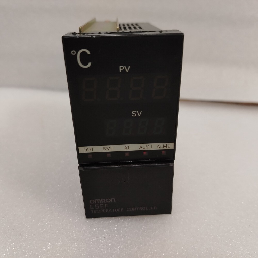 Omron E5EF-A02P Temperature Controller