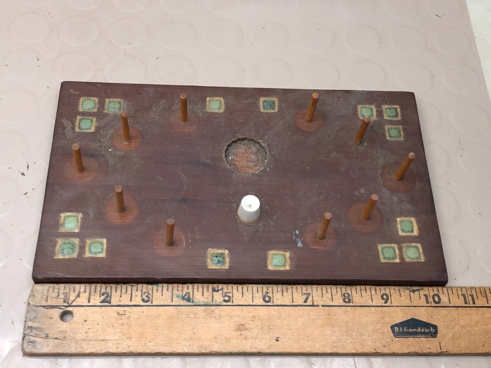 Vintage Solid Wood Sewing Thread & Thimble Holder- with Spool Pegs (z)