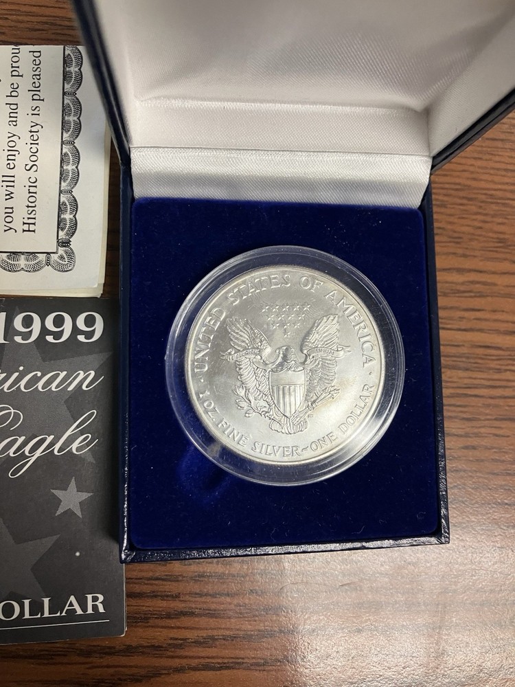 COLORIZED 1999 AMERICAN SILVER EAGLE 3240119
