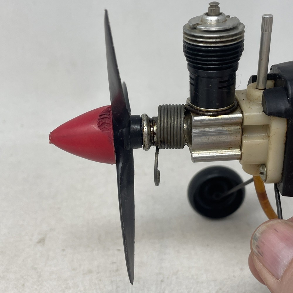 RC Model Airplane Engine And Wheels Has Compression