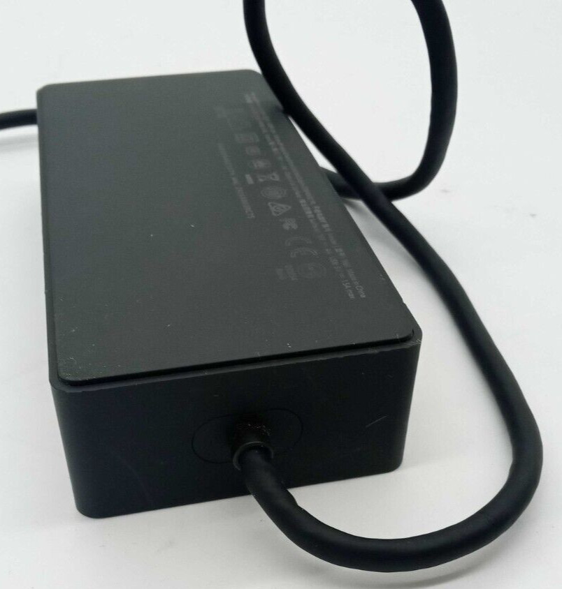 Microsoft 1661 Docking Station