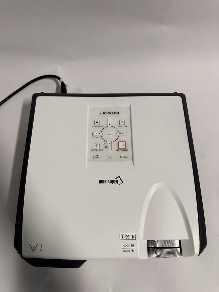 Sharp XR-32X DLP Projector