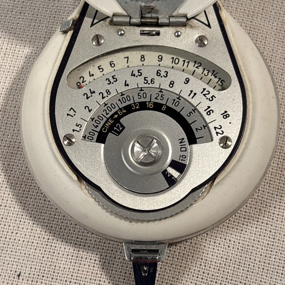 Vintage Bertram Chrostar Light Meter w/Box Instructions