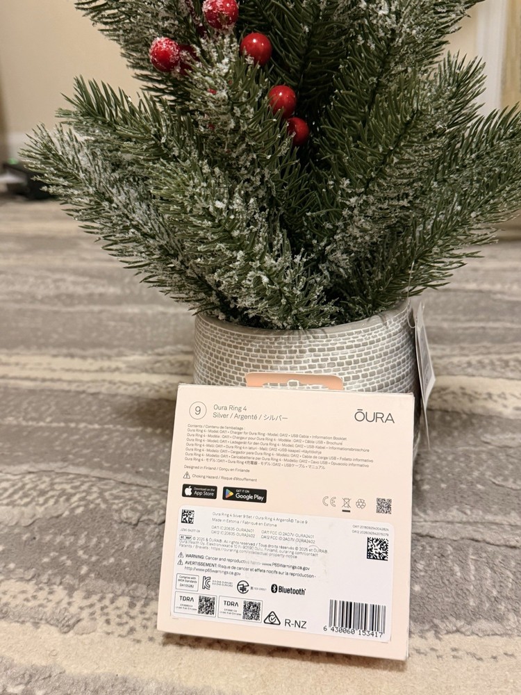 Oura Ring 4 Silver - Size 9