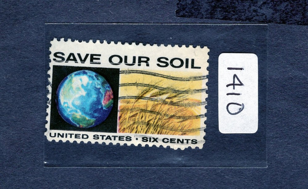 1970 Stamp #1410 Globe & Wheat Used