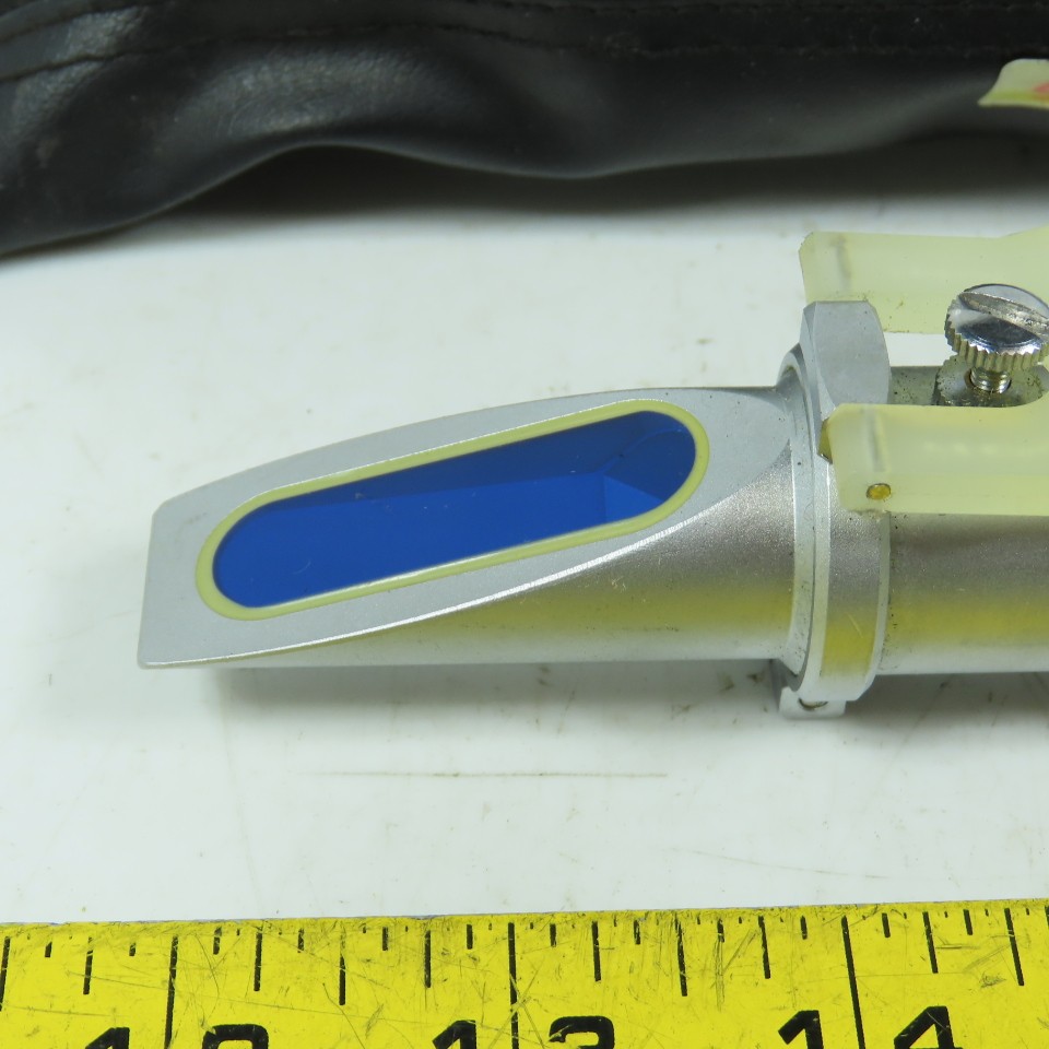 Cincinnati Milacron Hand Refractometer W/ Carry Case