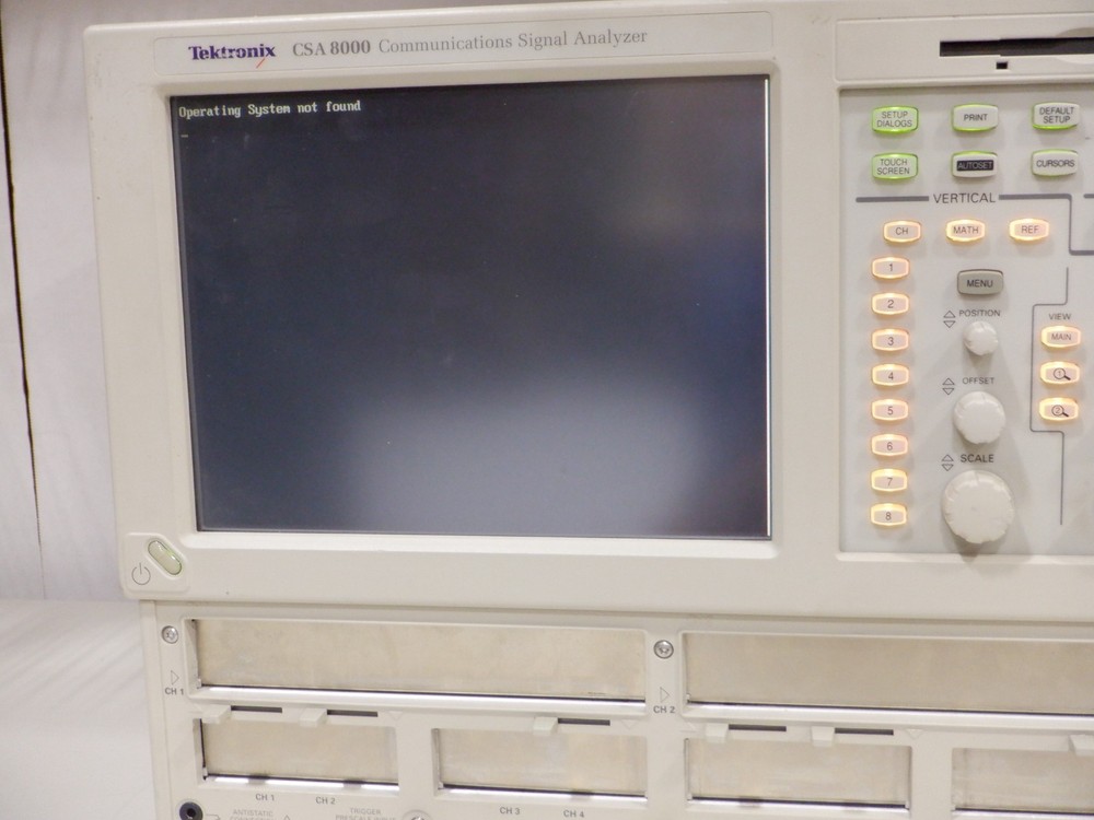 TEKTRONIX CSA8000 SIGNAL ANALYZER