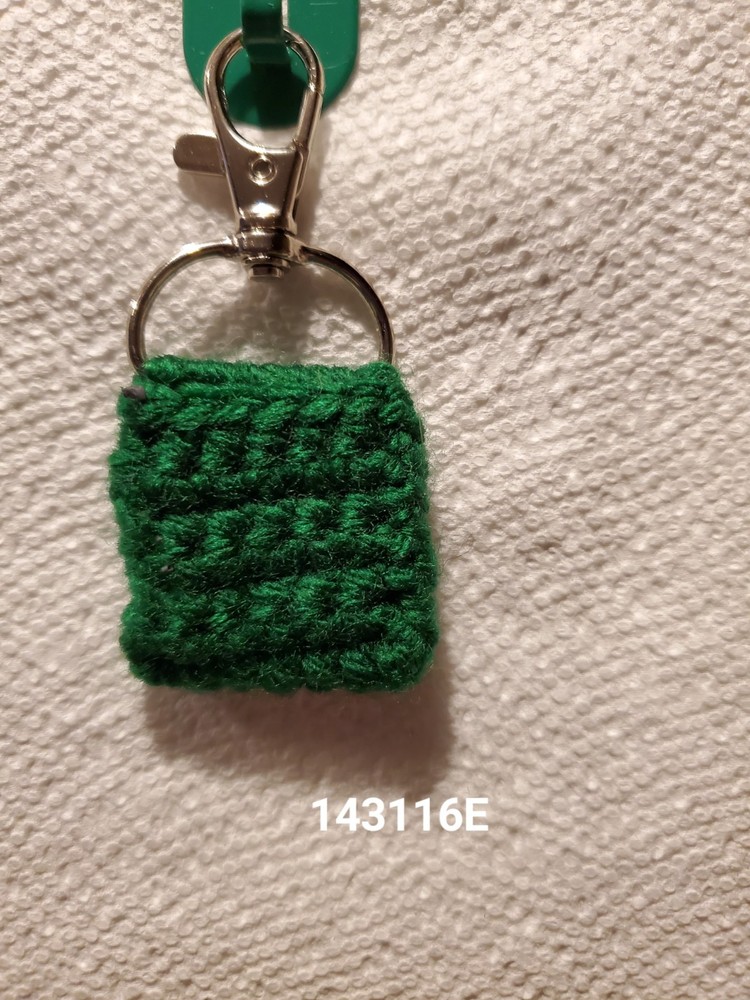 Handmade Crochet Clip-on Quarter Keeper - Square