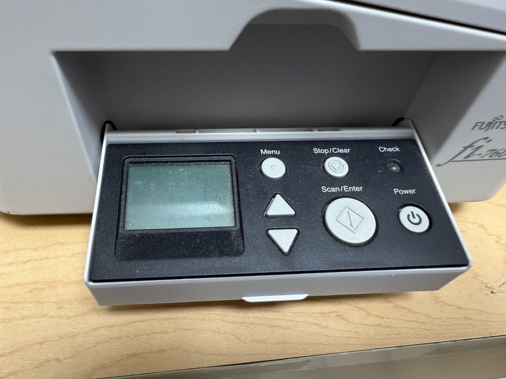 Fujitsu fi-7600 Duplex Sheetfed Document Scanner MISSING TRAY works perfect!