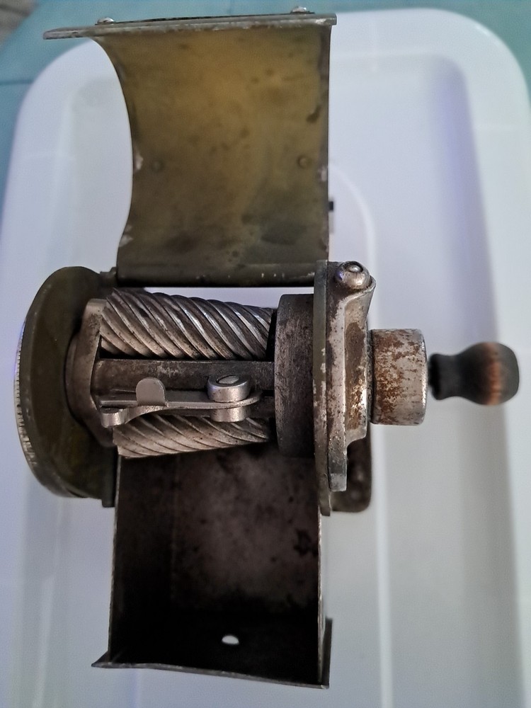 Antique 1920s "WIZARD" Automatic Pencil Sharpener Heavy Metal