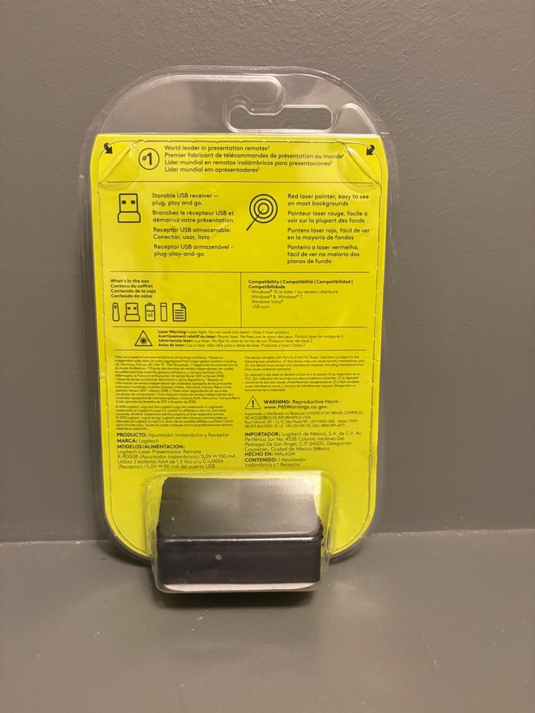 Logitech R400 Laser Presentation Remote - Black - NEW