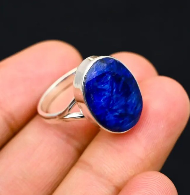 Solid 925 Sterling Silver Natural Blue Kyanite Oval Gemstone Handmade Boho Ring