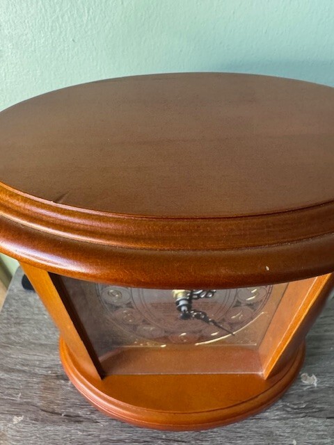 Vintage Treasure Every Moment Clock Commemorating The Year 2000. Tested & Work