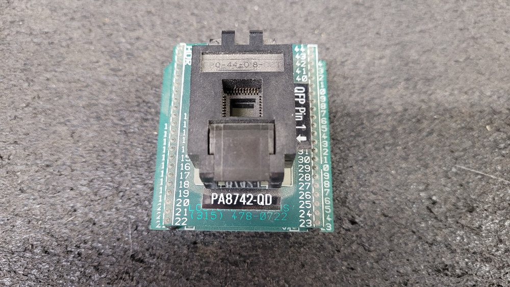 Rare Logical Systems PA8742-QD QFP Programming Intel 8742 44-40 DIP