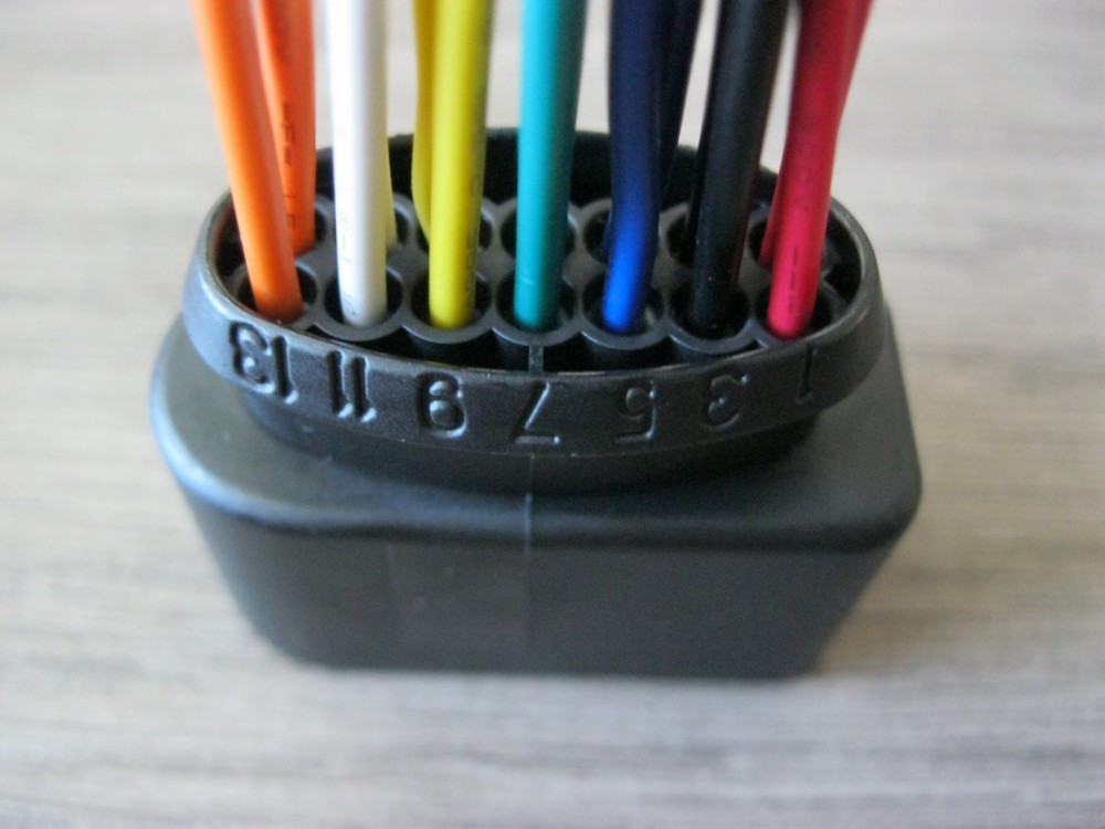 For VW AUDI Transmission Gearbox Wiring Connector Pigtail Plug Socket 4H0973717