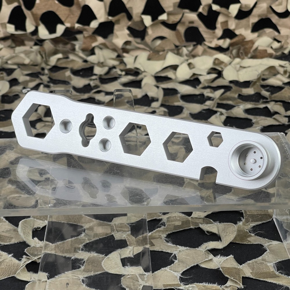 NEW Core Universal Regulator Multi Tool - Silver