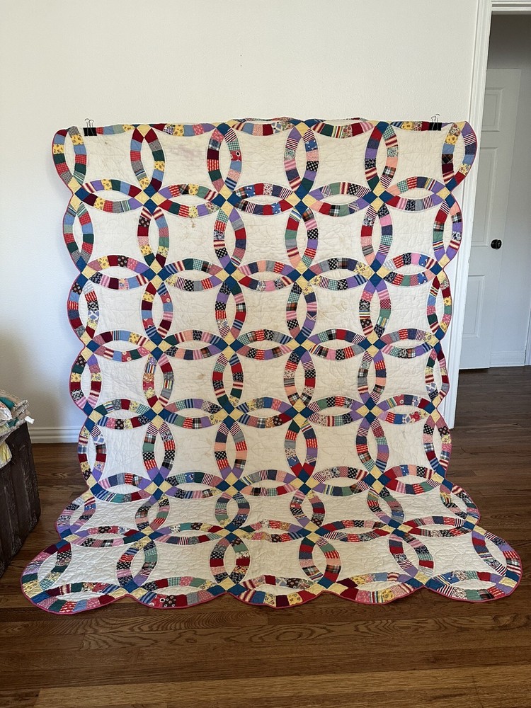 Antique Early Patchwork Pattern Wedding Ring Quilt