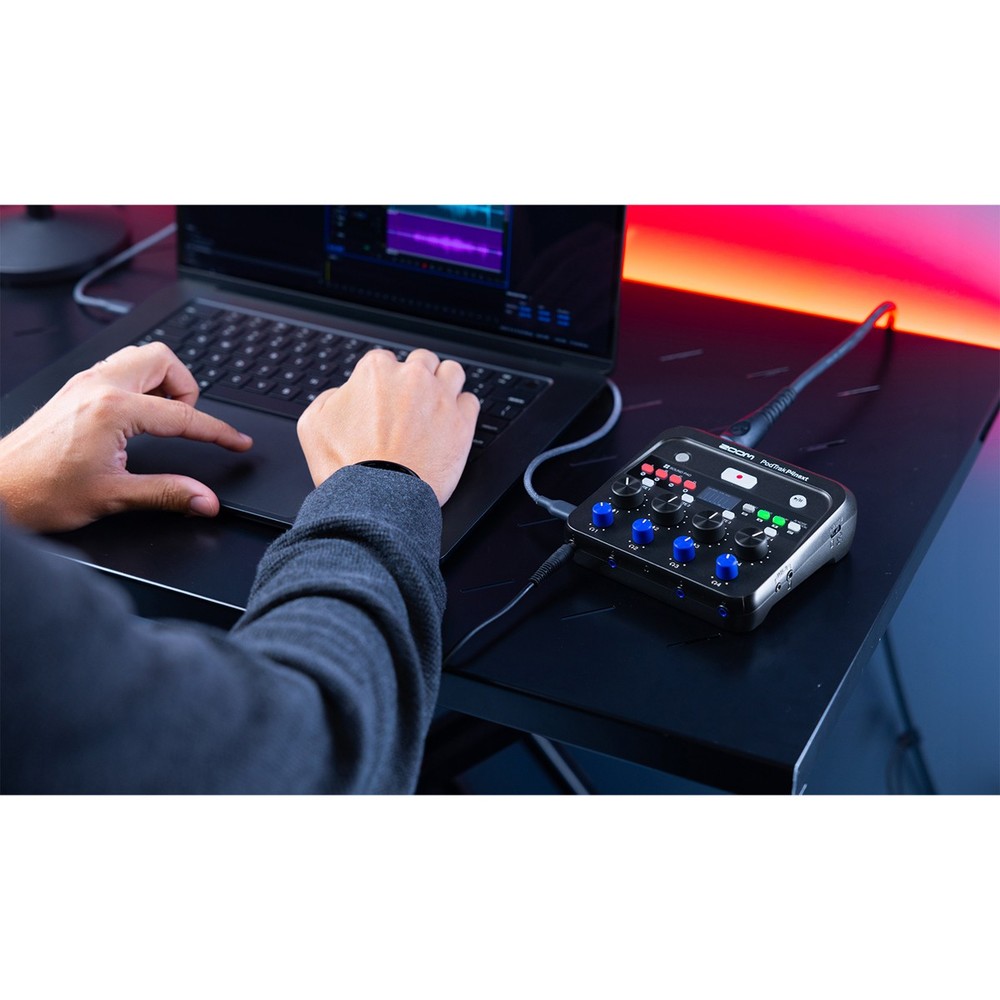 Zoom PodTrak P4next Podcast Recorder