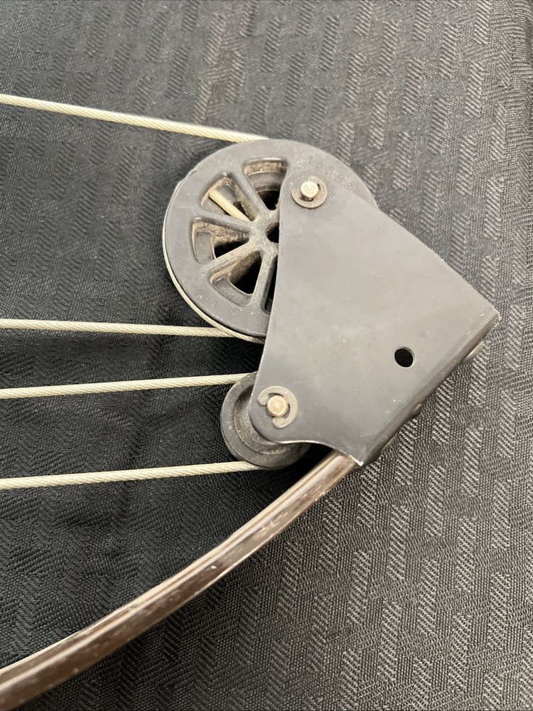 Bear Whitetail Hunter Compound Bow Takedown -Brown Riser Limbs -Proline Sight