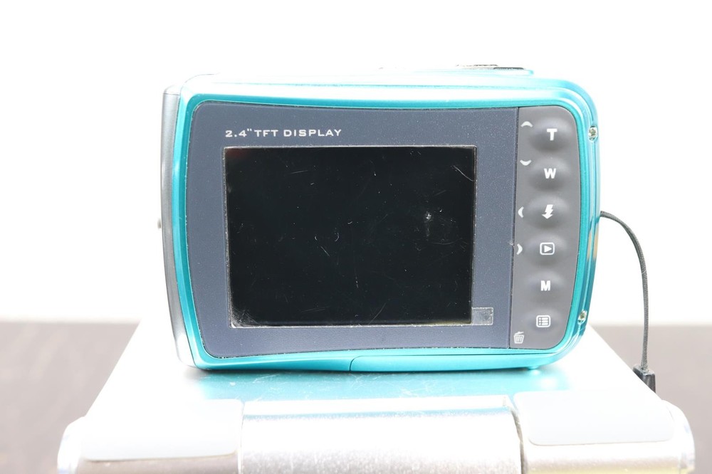 SVP Aqua WP6800 Blue Waterproof Digital Camera Working