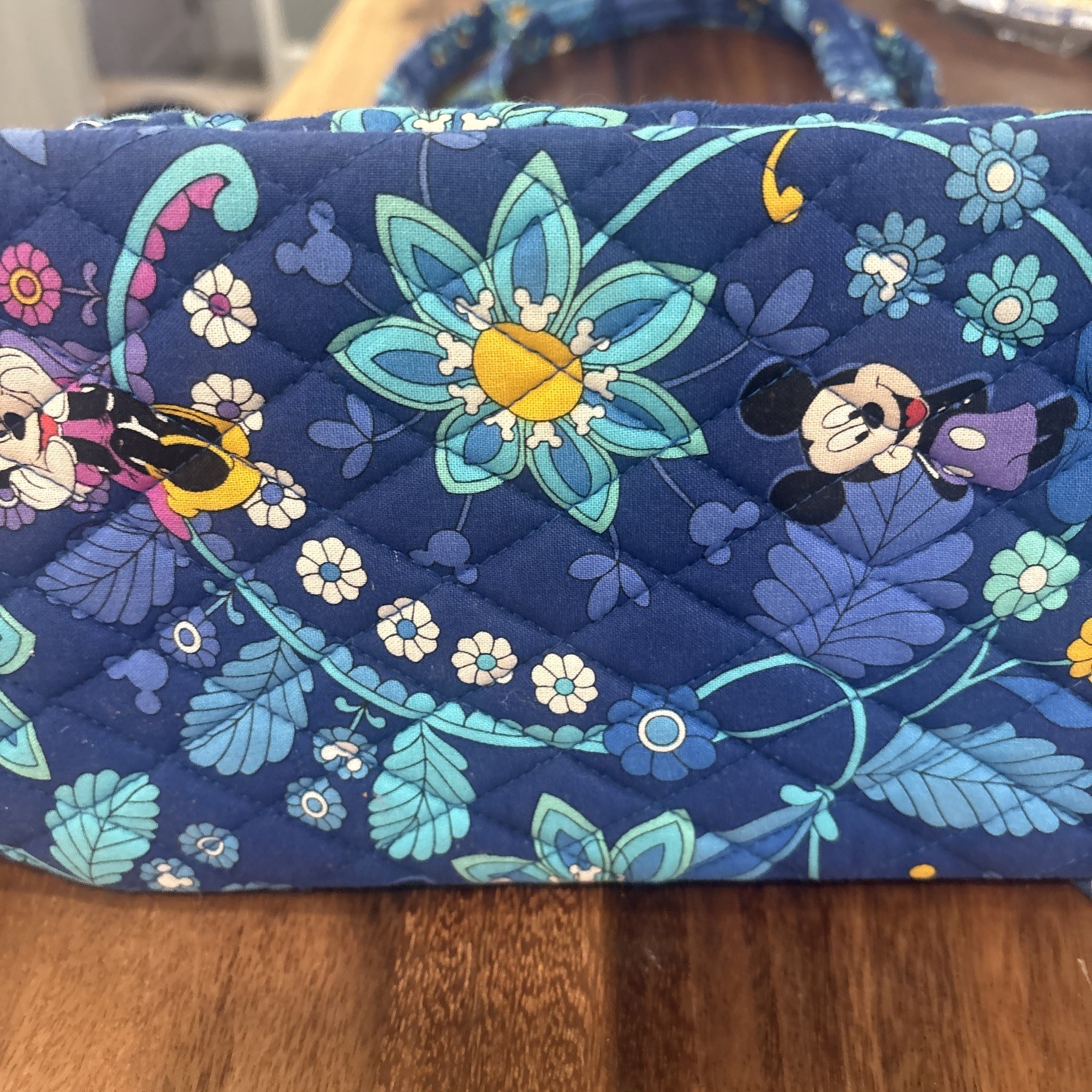 RARE SOLD OUT Disney Vera Bradley Mickey Mouse Disney Dreaming Blue Tote Bag NWT