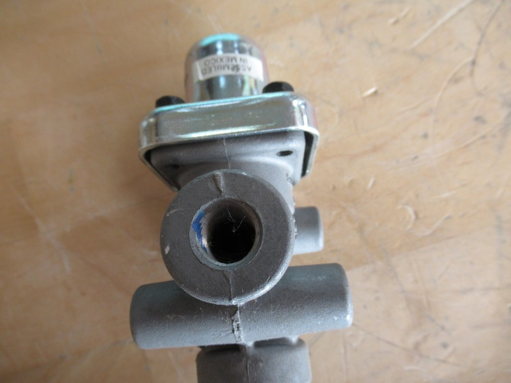 BENDIX 288323 - PR-4 Pressure Protection Valve