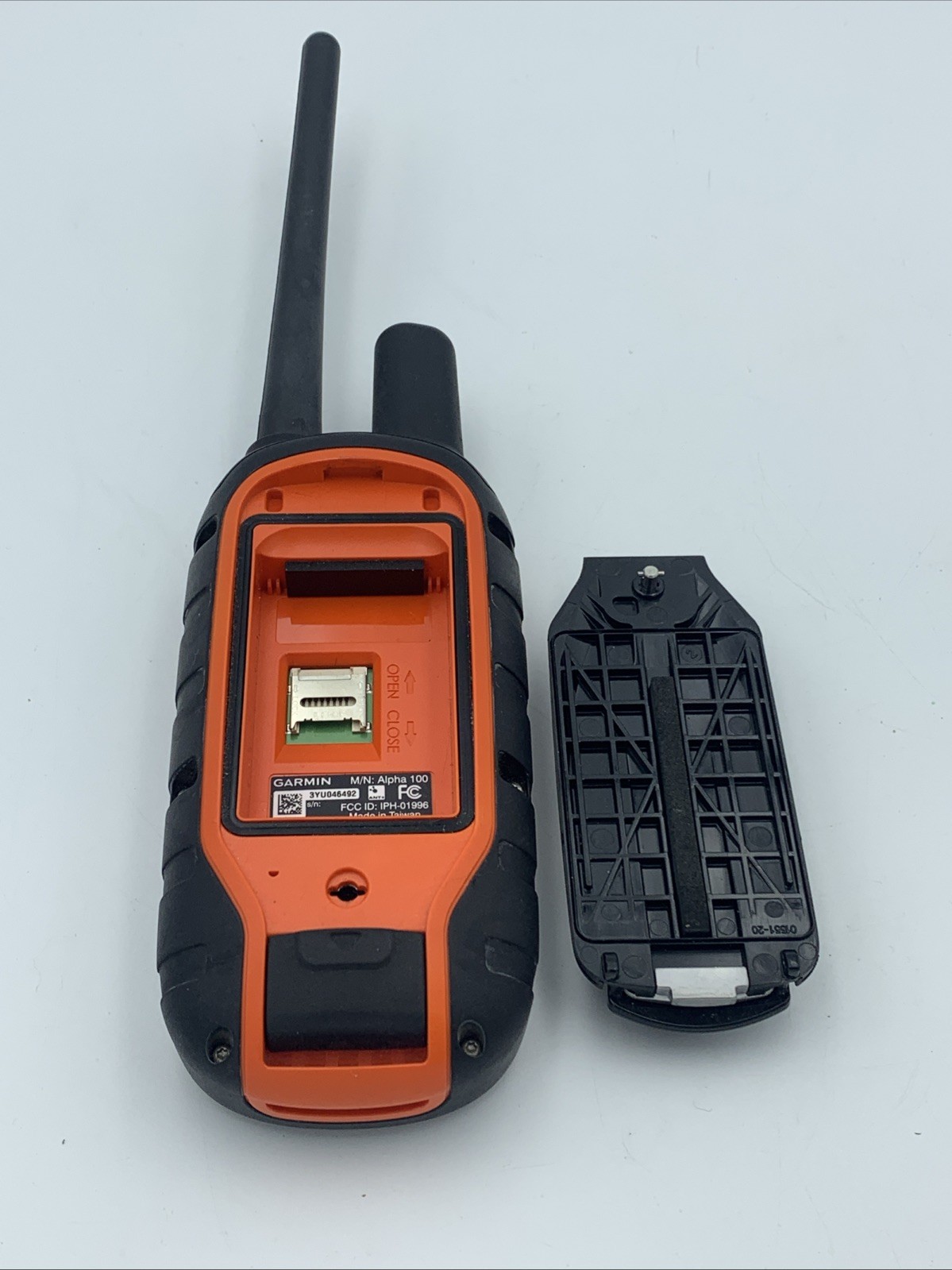 Garmin Alpha 100 Handheld - No Battery No Cord “Untested*