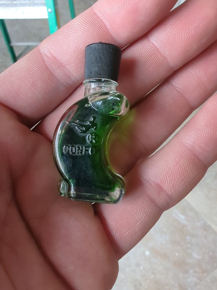 vintage Confo Vial