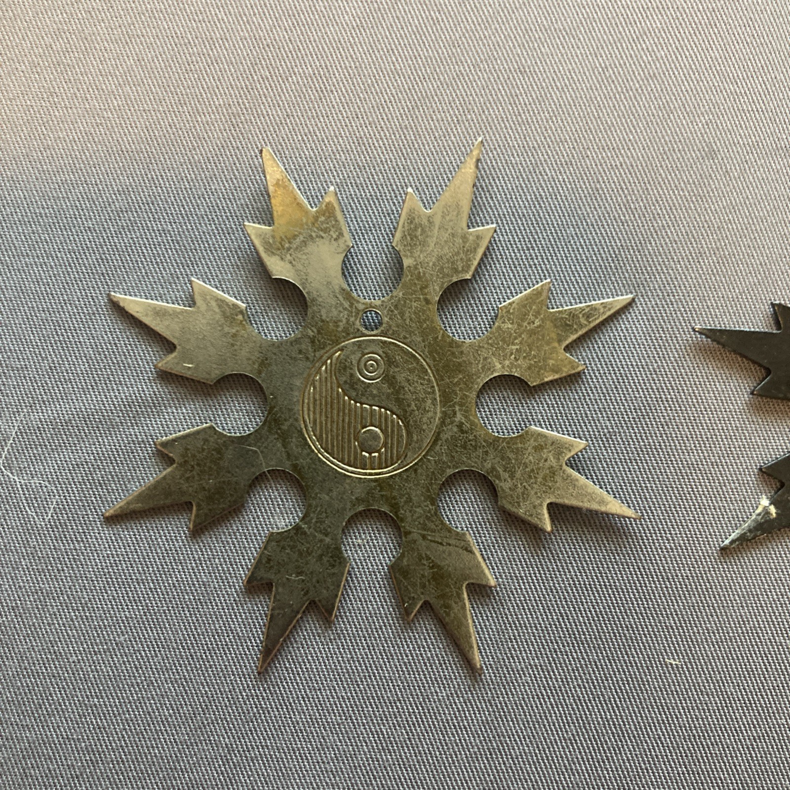 Vintage Ninja Throwing Star Pendant Black or Gold, Metal