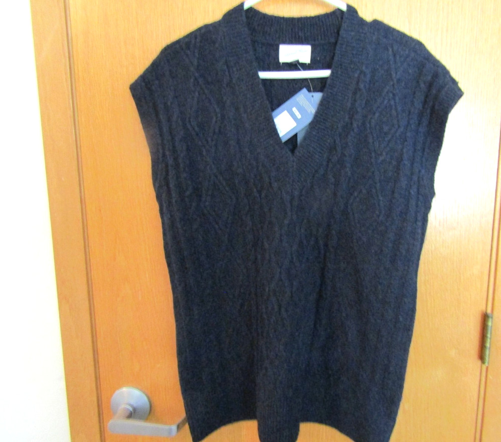 Women's Cable Sweater Vest - Universal Thread Navy Small