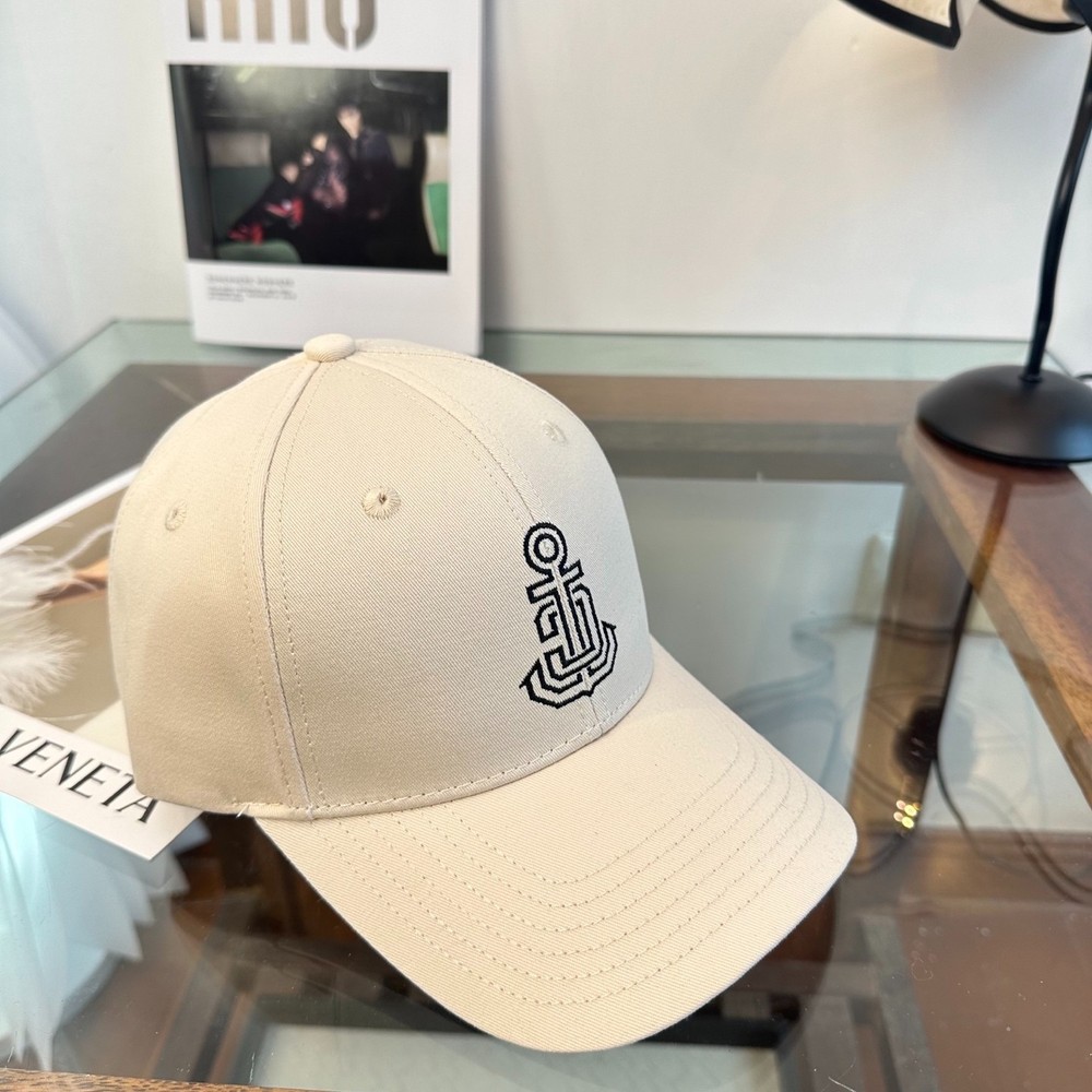 CELINE Minimalist, Adjustable, Trendy Baseball Cap