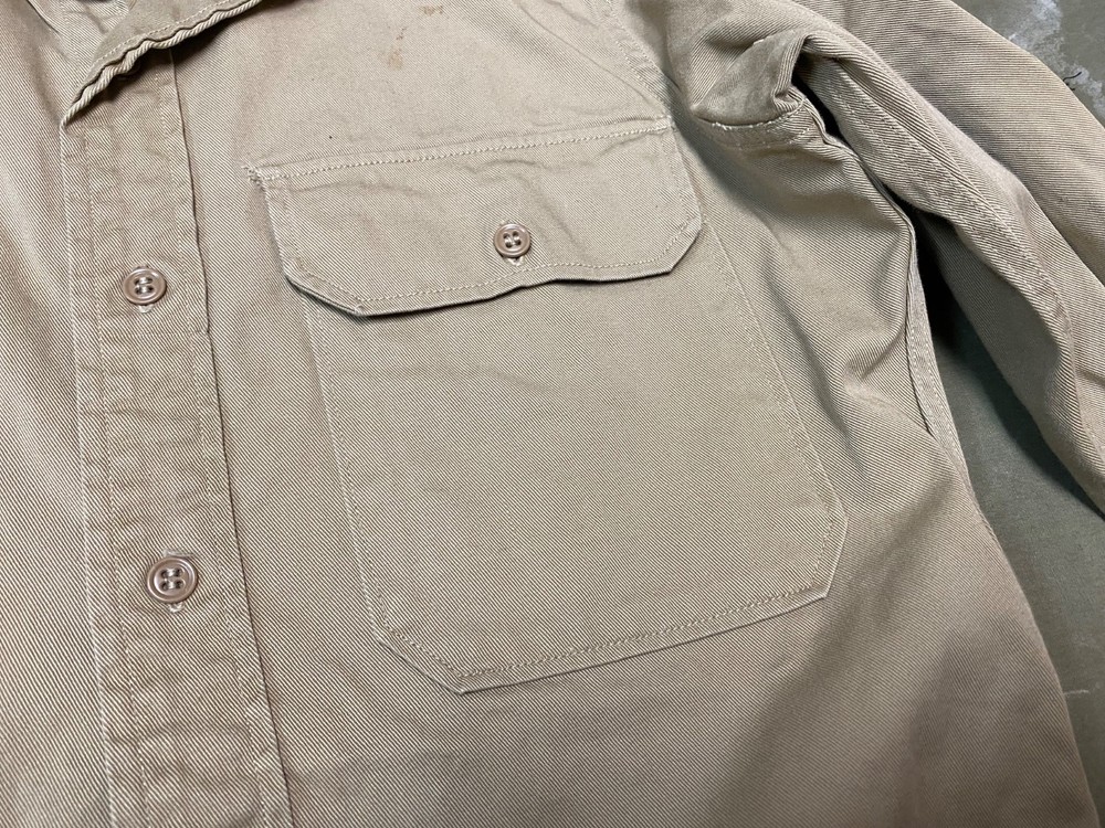 ORIGINAL WWII US ARMY OFFICER "KHAKI" CLASS A SHIRT- MEDIUM 40R