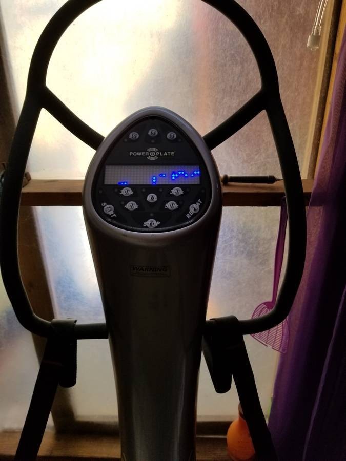 Power Plate Next Generation - in very nice shape