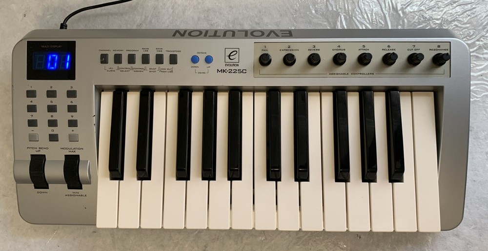 Evolution MK-225C 25-key MIDI controller keyboard USB silver - UNTESTED