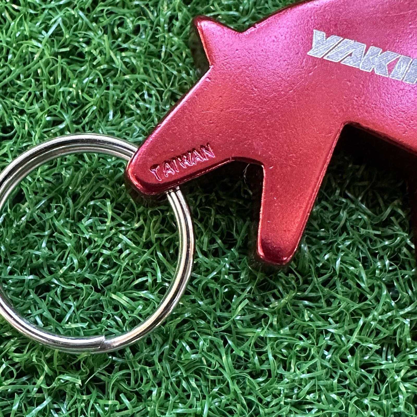 Yakima Auto Rack Red Logo Keychain Bottle Opener Dog Mouth Aluminum Metal 2.5"